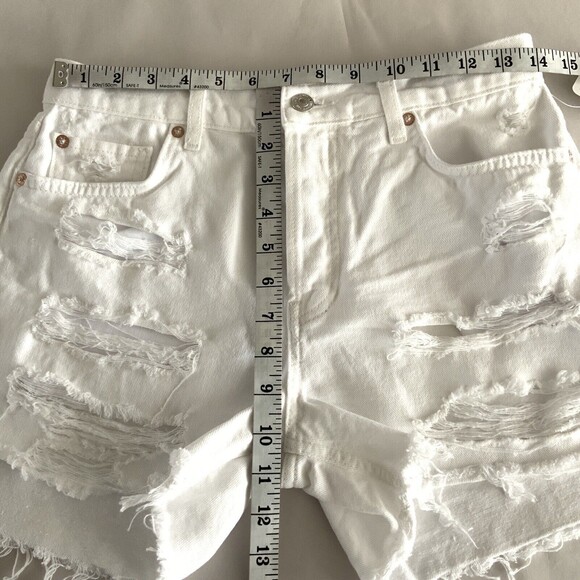 Free People Women Size 26 Distressed White Short Raw Hem - Picture 6 of 11
